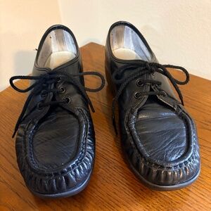 Women's 8M SAS Siesta Comfort Tie Walking Shoe